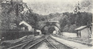 Pohled na tunel ze stanice okolo roku 1910