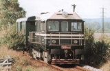 Motorová lokomotiva 720 016-5 s manipulačním vlakem z Vysokého Mýta do Chocně na podzim 1996