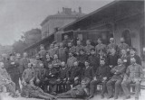 Zamstnanci stanice Choce v roce 1888